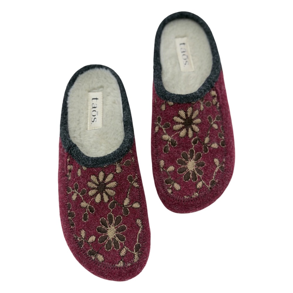 Taos Woolderness Cranberry Embroidered Wool Clogs Mules Spain Womens 40 US 9-9.5